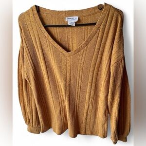 For The Republic Yellow Long Sleeve Sweater Medium